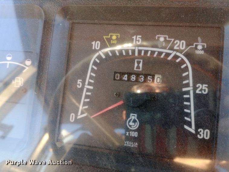 image for item DW0837 New Holland TS90 tractor