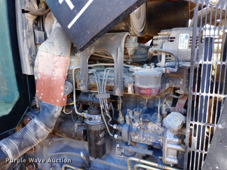 image for item DW0837 New Holland TS90 tractor