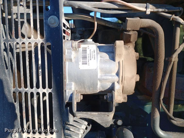 image for item DW0837 New Holland TS90 tractor