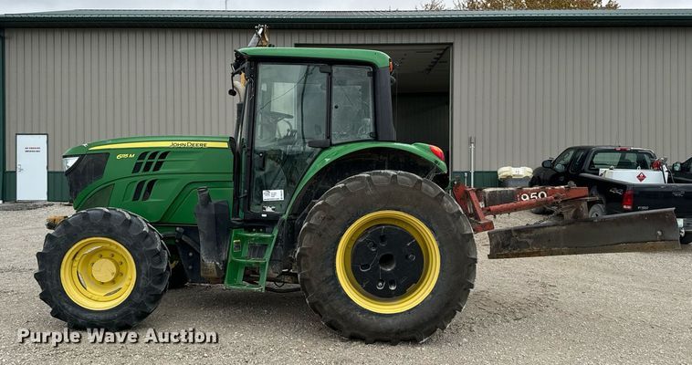 image for item DW2372 2013 John Deere 6115M MFWD tractor