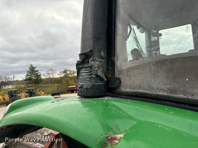 image for item DW2372 2013 John Deere 6115M MFWD tractor