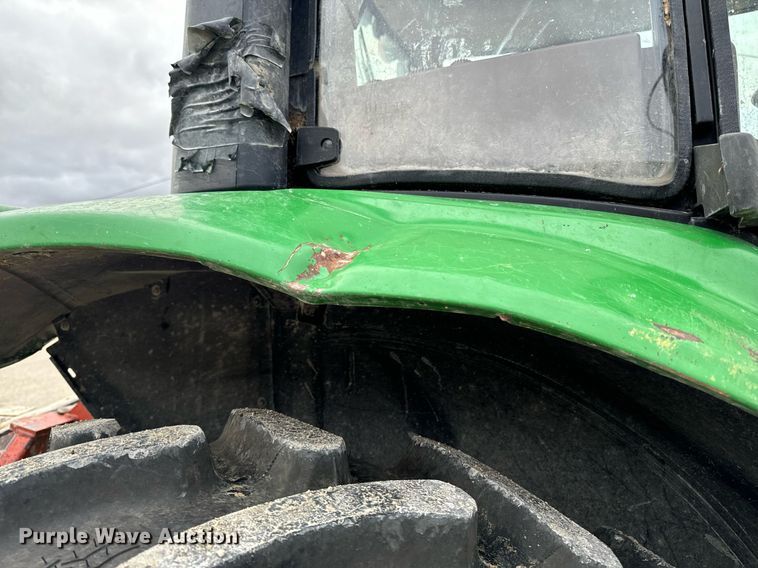 image for item DW2372 2013 John Deere 6115M MFWD tractor