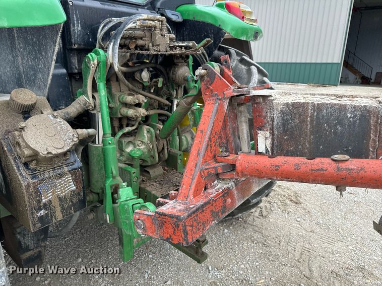 image for item DW2372 2013 John Deere 6115M MFWD tractor