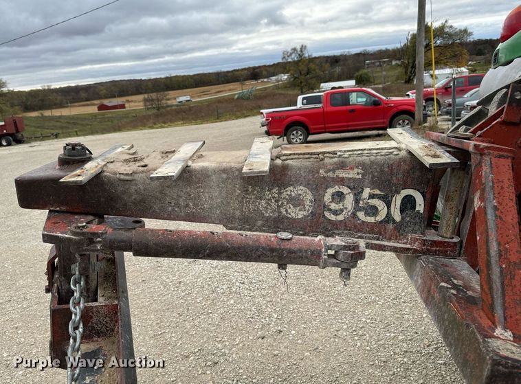 image for item DW2372 2013 John Deere 6115M MFWD tractor