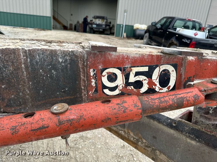 image for item DW2372 2013 John Deere 6115M MFWD tractor