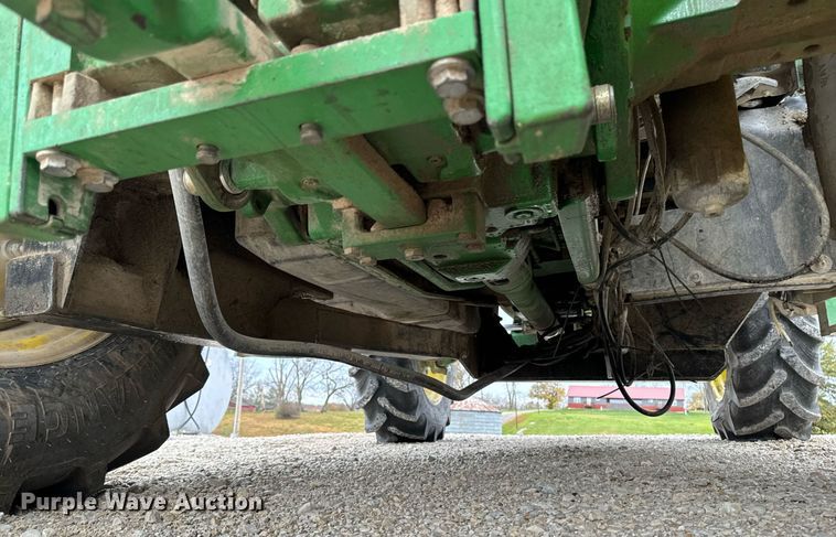 image for item DW2372 2013 John Deere 6115M MFWD tractor