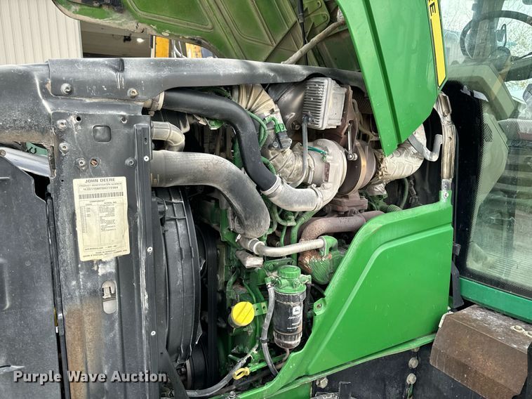 image for item DW2372 2013 John Deere 6115M MFWD tractor