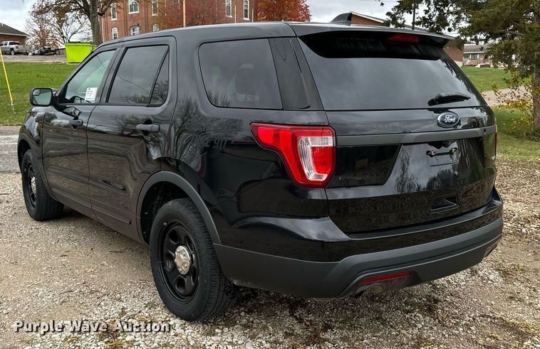 image for item DW2373 2017 Ford Explorer Police Interceptor SUV