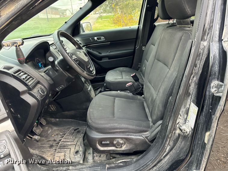 image for item DW2374 2016 Ford Explorer Police Interceptor SUV