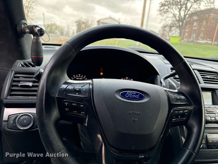 image for item DW2374 2016 Ford Explorer Police Interceptor SUV