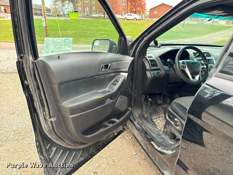 image for item DW2375 2014 Ford Explorer Police Interceptor SUV