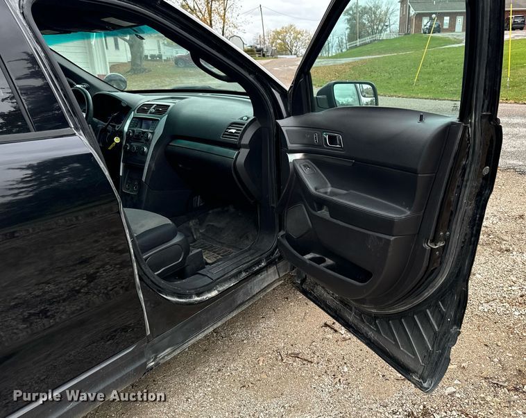 image for item DW2375 2014 Ford Explorer Police Interceptor SUV