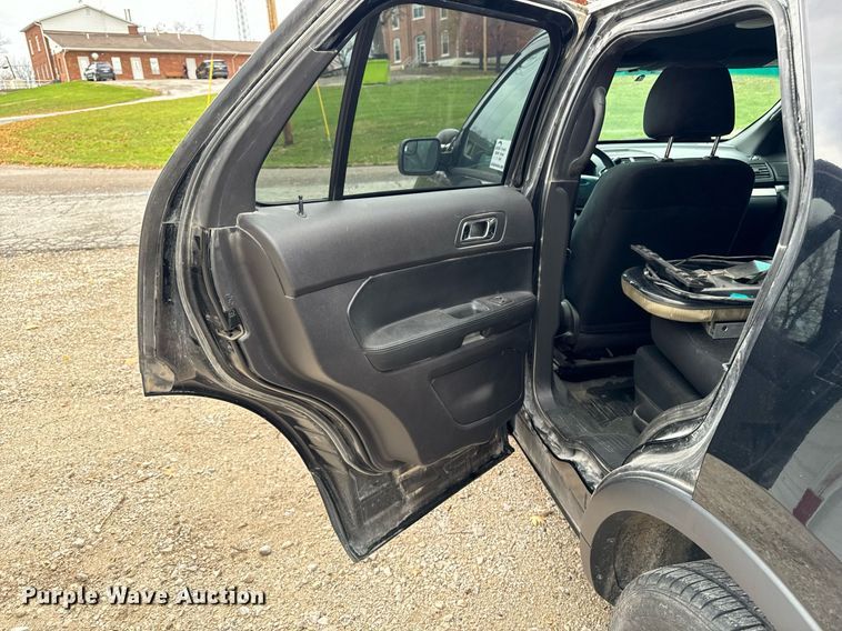 image for item DW2375 2014 Ford Explorer Police Interceptor SUV