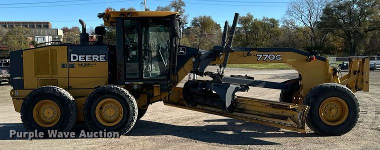 image for item DW2402 2010 John Deere 770G motor grader
