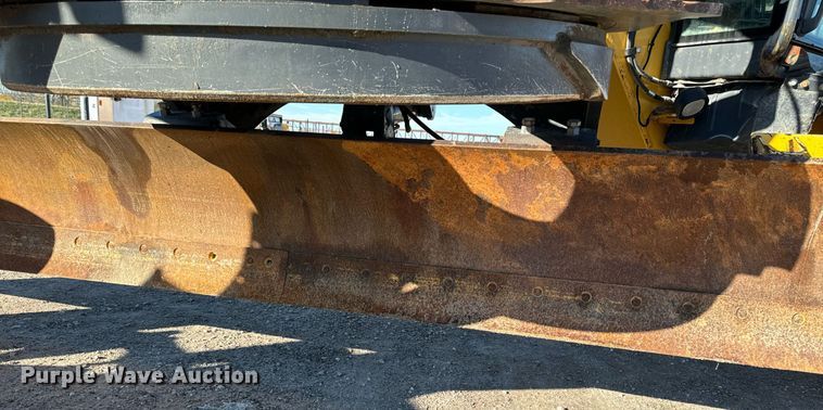 image for item DW2402 2010 John Deere 770G motor grader