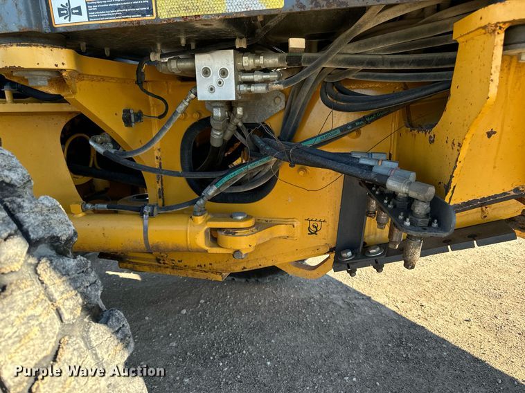 image for item DW2402 2010 John Deere 770G motor grader