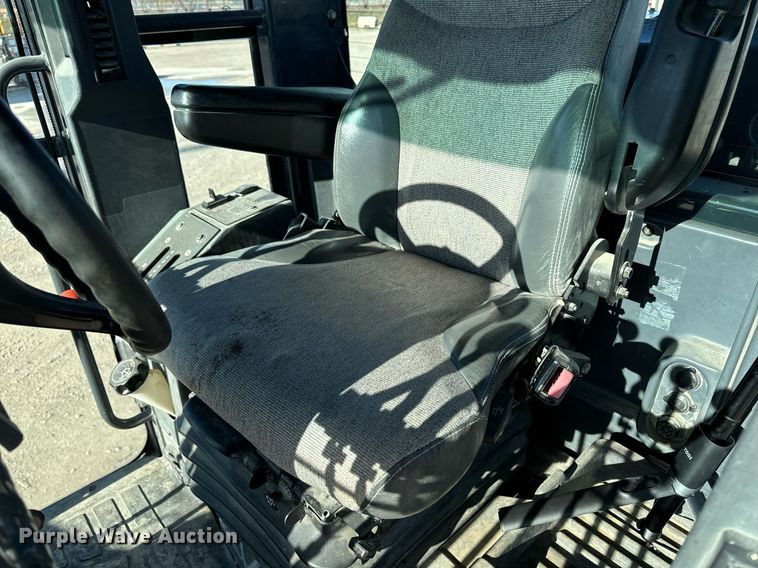 image for item DW2402 2010 John Deere 770G motor grader