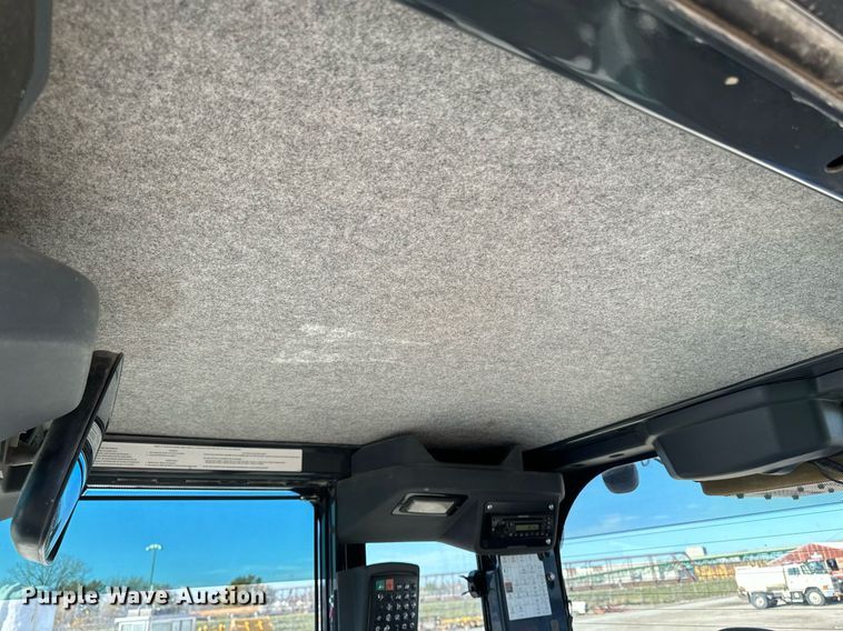 image for item DW2402 2010 John Deere 770G motor grader