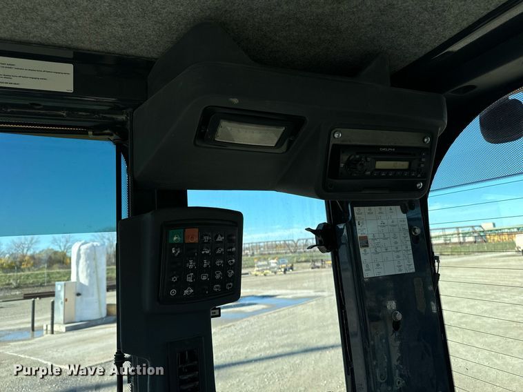 image for item DW2402 2010 John Deere 770G motor grader