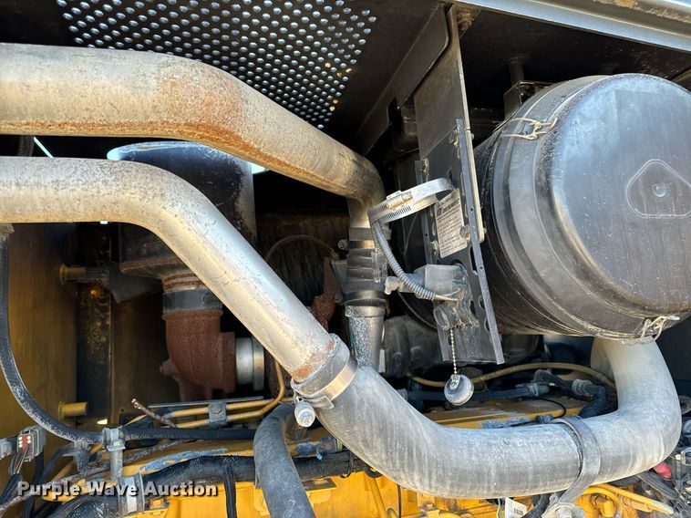 image for item DW2402 2010 John Deere 770G motor grader