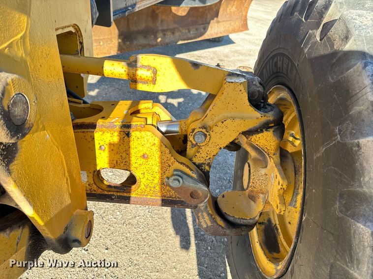 image for item DW2402 2010 John Deere 770G motor grader