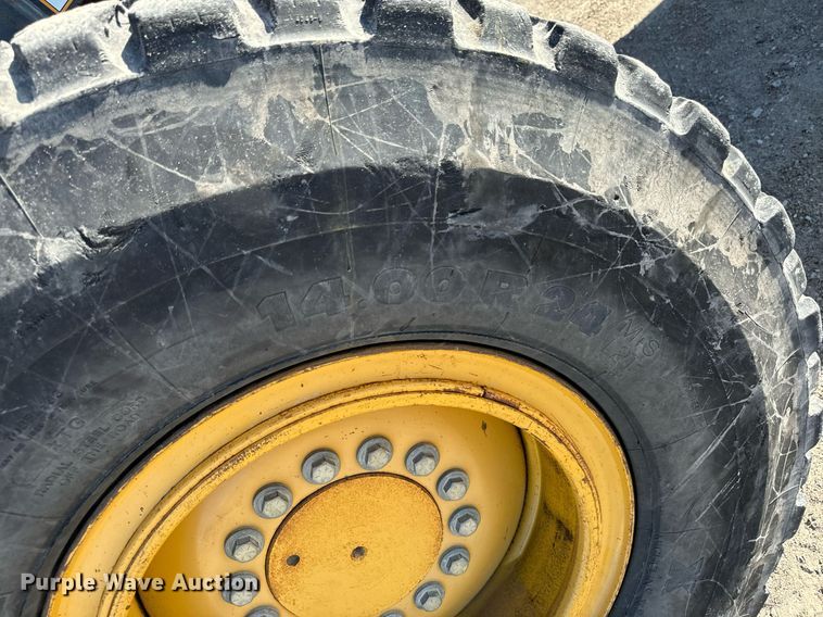 image for item DW2402 2010 John Deere 770G motor grader