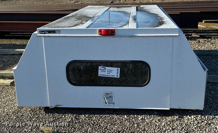 image for item DW2405 Knapheide Knap Kap pickup truck topper