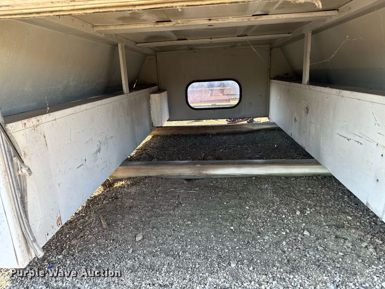 image for item DW2405 Knapheide Knap Kap pickup truck topper