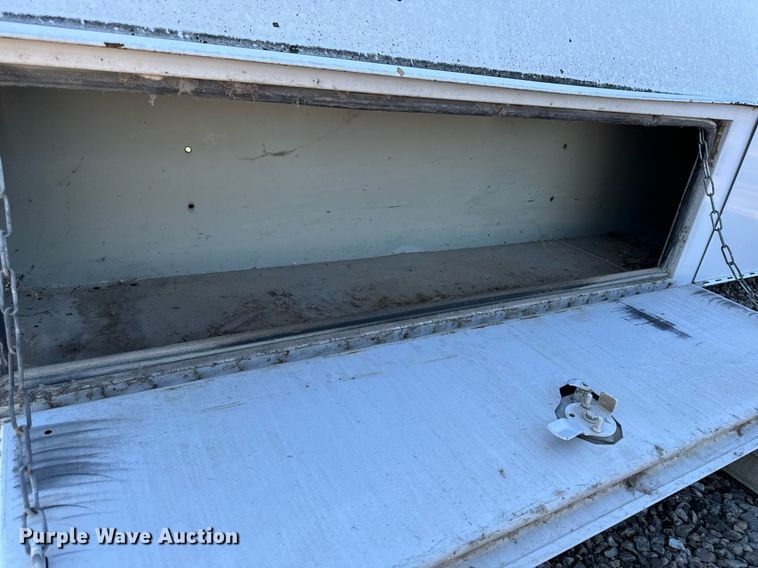 image for item DW2405 Knapheide Knap Kap pickup truck topper