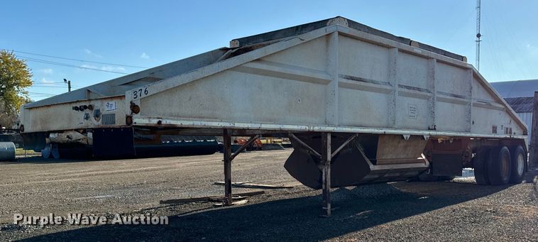 image for item DW2406 1996 Corn belt S-4202 bottom dump trailer