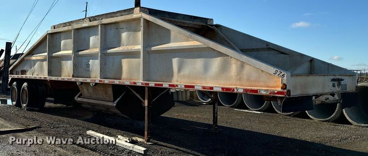 image for item DW2406 1996 Corn belt S-4202 bottom dump trailer
