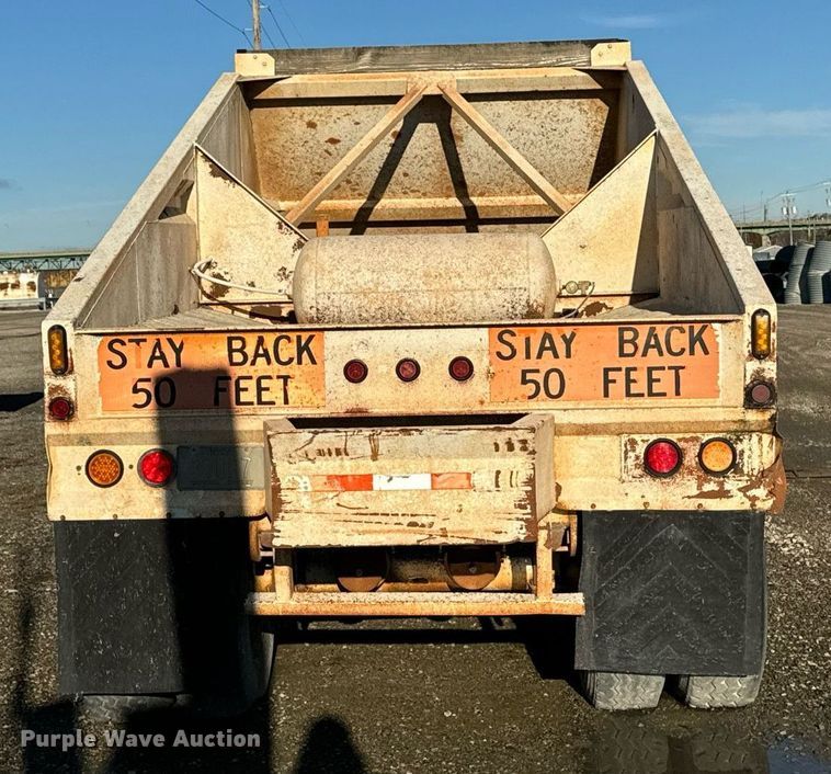 image for item DW2406 1996 Corn belt S-4202 bottom dump trailer