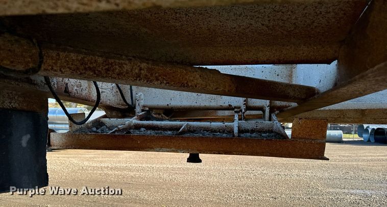 image for item DW2406 1996 Corn belt S-4202 bottom dump trailer