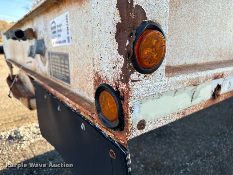 image for item DW2406 1996 Corn belt S-4202 bottom dump trailer