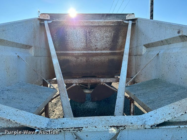 image for item DW2406 1996 Corn belt S-4202 bottom dump trailer