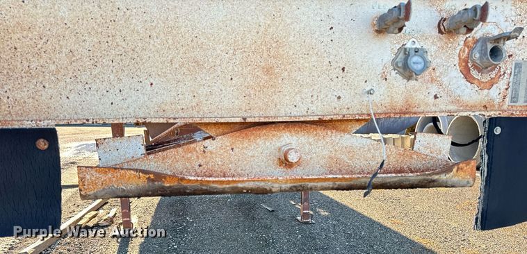 image for item DW2406 1996 Corn belt S-4202 bottom dump trailer