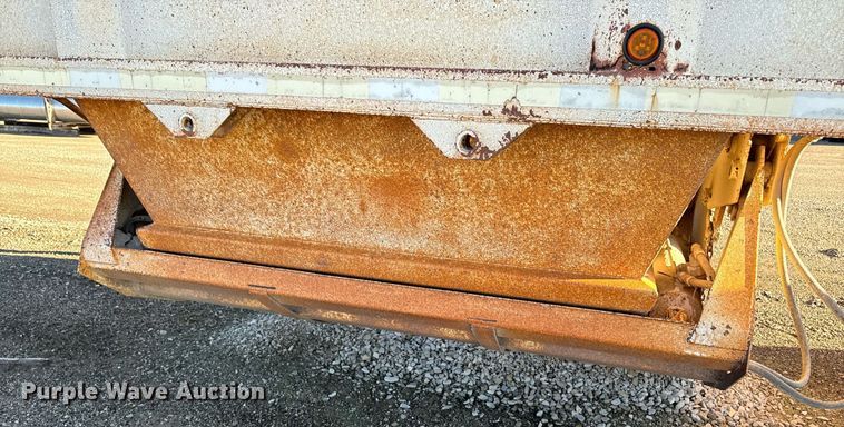 image for item DW2406 1996 Corn belt S-4202 bottom dump trailer