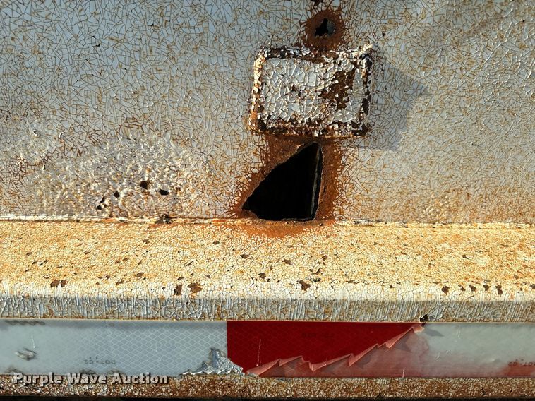 image for item DW2406 1996 Corn belt S-4202 bottom dump trailer