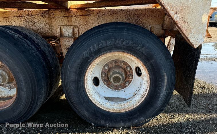 image for item DW2406 1996 Corn belt S-4202 bottom dump trailer