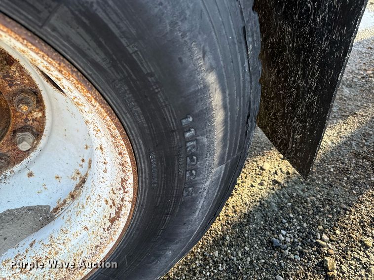 image for item DW2406 1996 Corn belt S-4202 bottom dump trailer