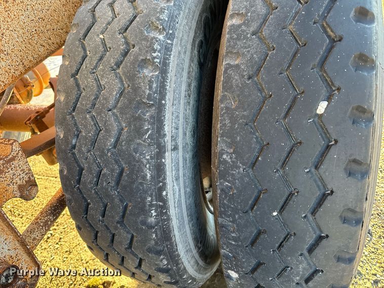 image for item DW2406 1996 Corn belt S-4202 bottom dump trailer