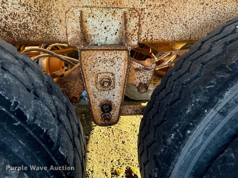 image for item DW2406 1996 Corn belt S-4202 bottom dump trailer