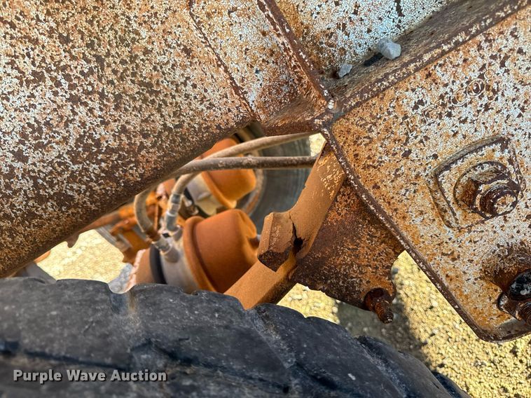 image for item DW2406 1996 Corn belt S-4202 bottom dump trailer