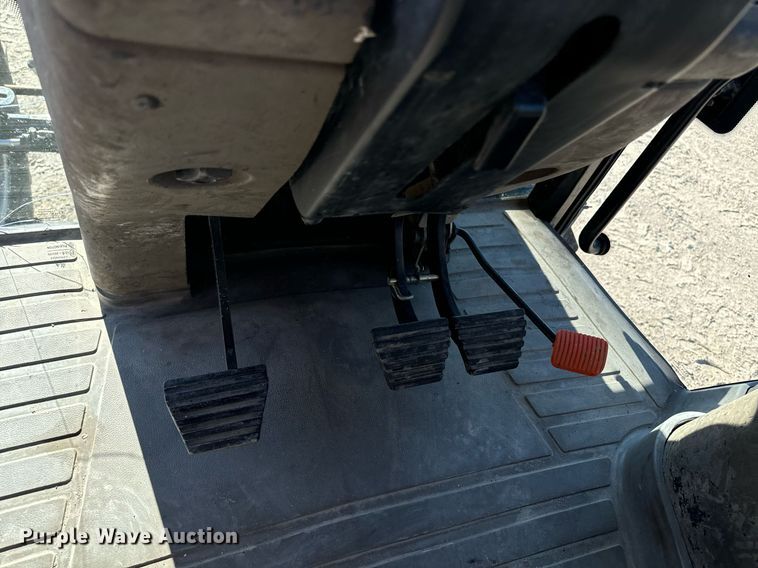 image for item DW2408 Case IH MXM130 MFWD tractor