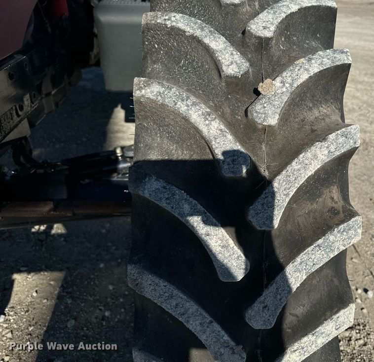 image for item DW2408 Case IH MXM130 MFWD tractor