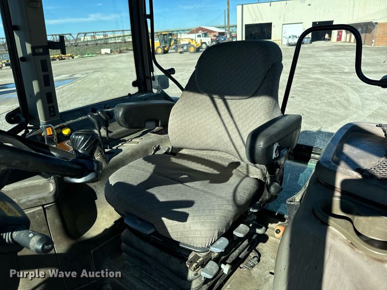 image for item DW2409 2005 Case IH MXM130 MFWD tractor