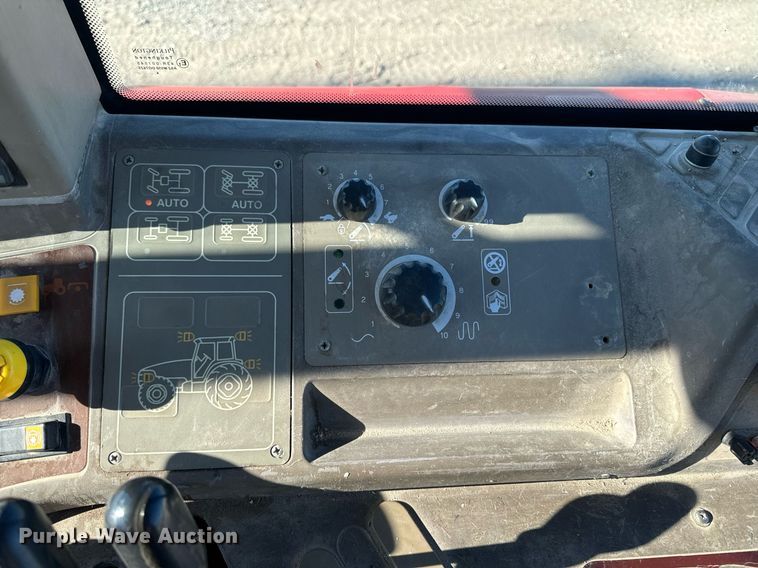 image for item DW2409 2005 Case IH MXM130 MFWD tractor