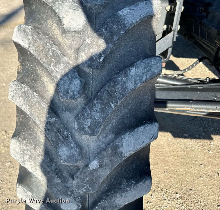 image for item DW2409 2005 Case IH MXM130 MFWD tractor