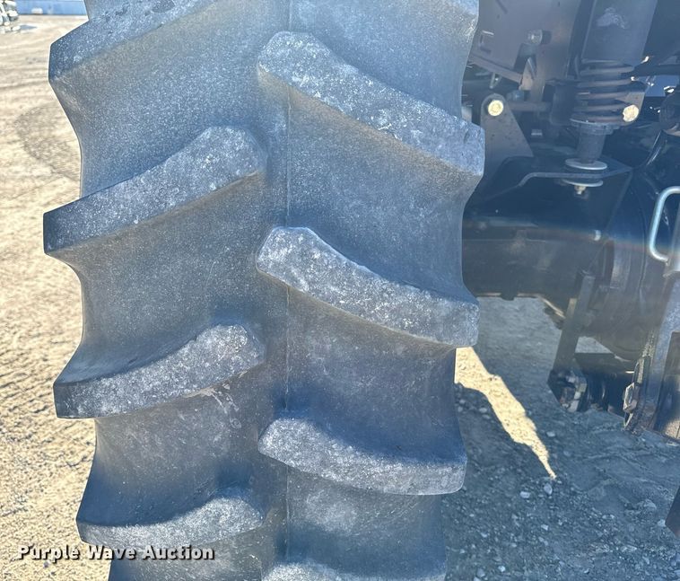 image for item DW2409 2005 Case IH MXM130 MFWD tractor