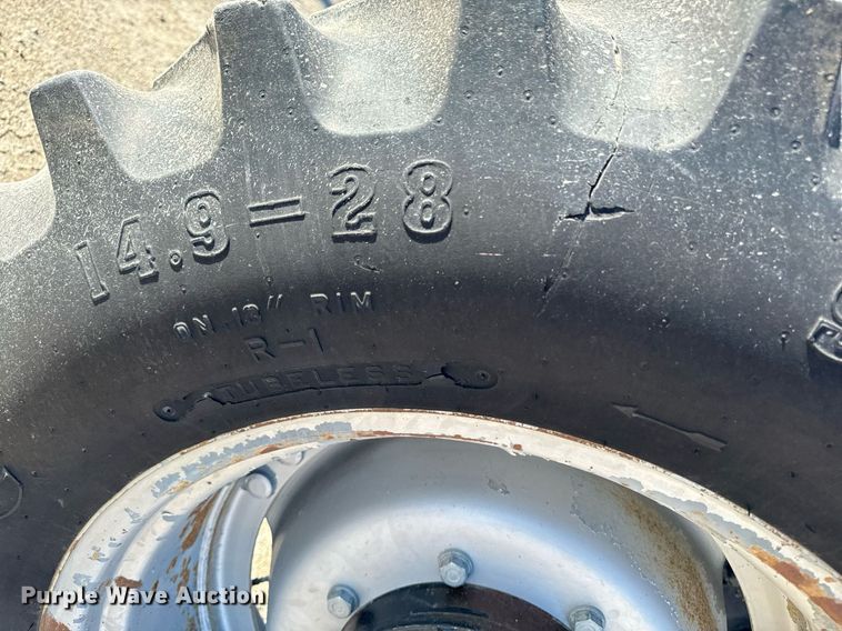 image for item DW2409 2005 Case IH MXM130 MFWD tractor